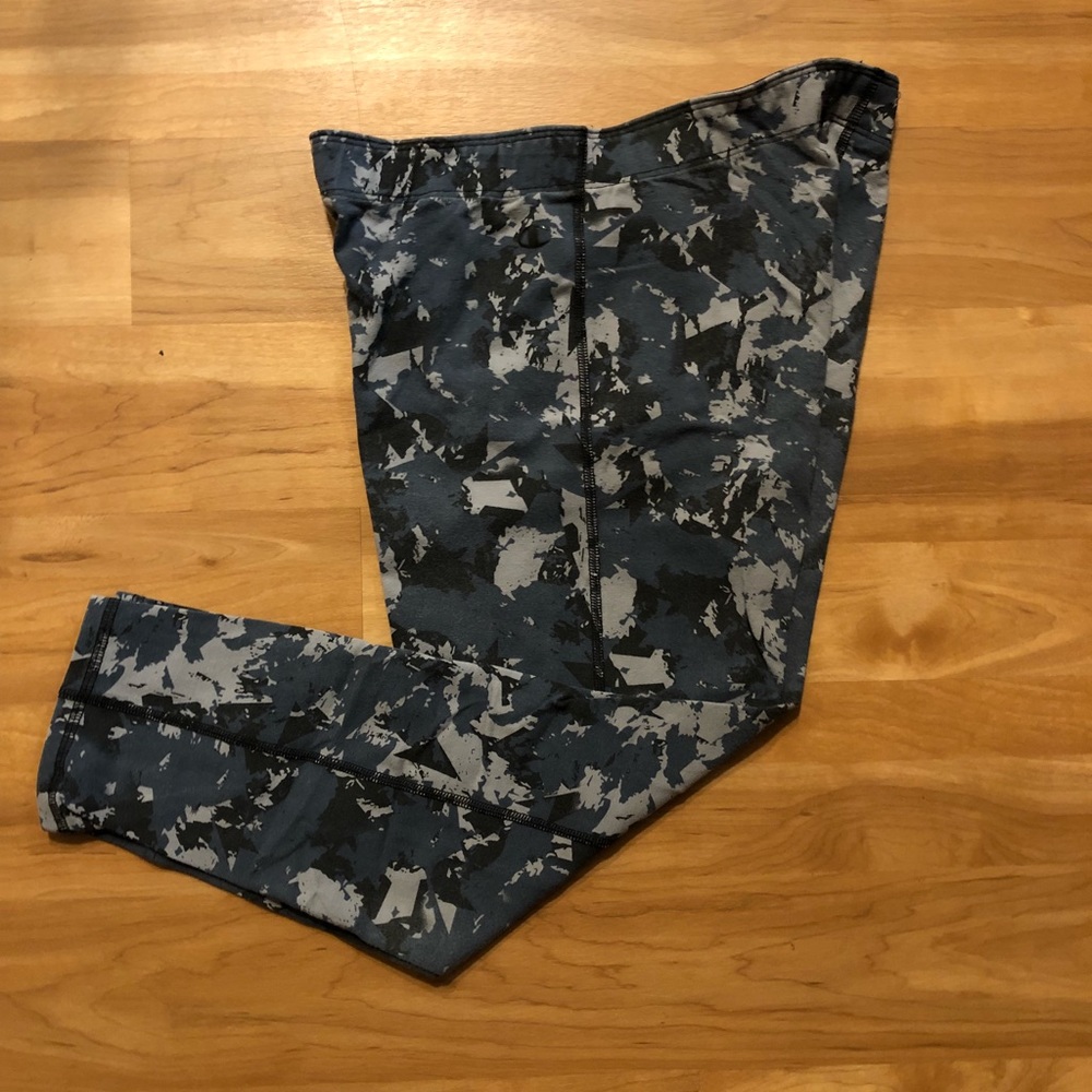 Champions Capri workout leggings